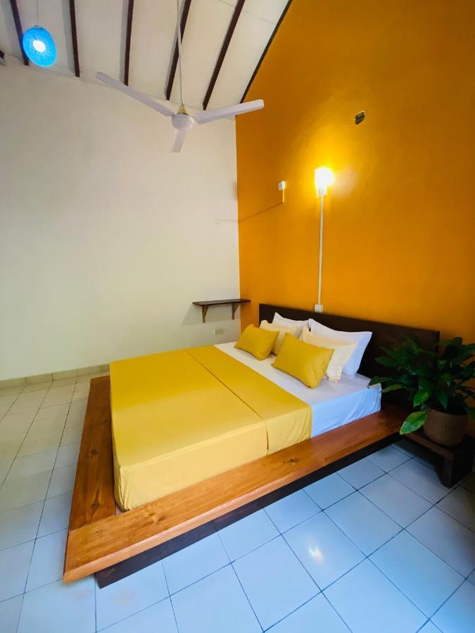 Surf N Spice - Hiriketiya Hotel Диквела Екстериор снимка